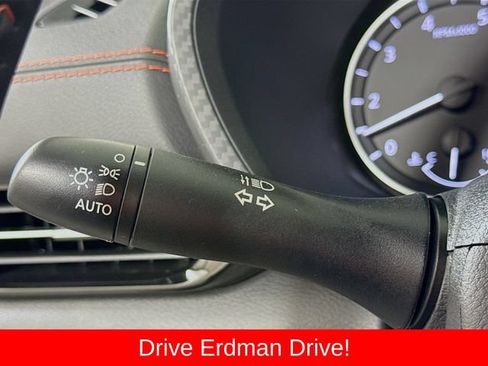 Used 2025 Nissan Sentra SR w/ SR Premium Package FWD image 15