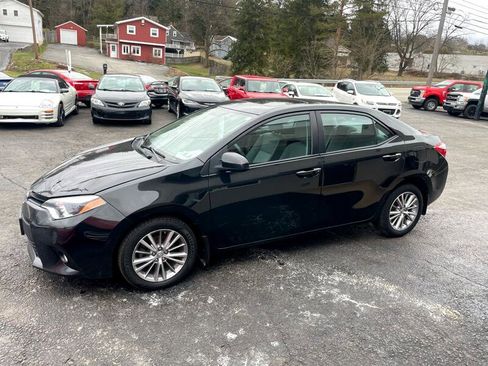 Used 2014 Toyota Corolla LE image 9