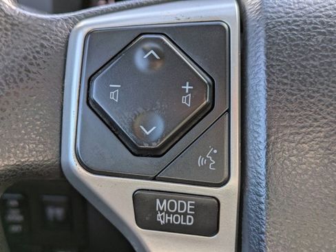 Used 2018 Toyota Tundra SR5 image 21