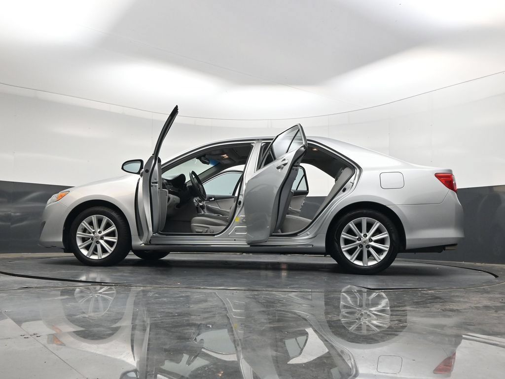 Used 2012 Toyota Camry XLE FWD image 44