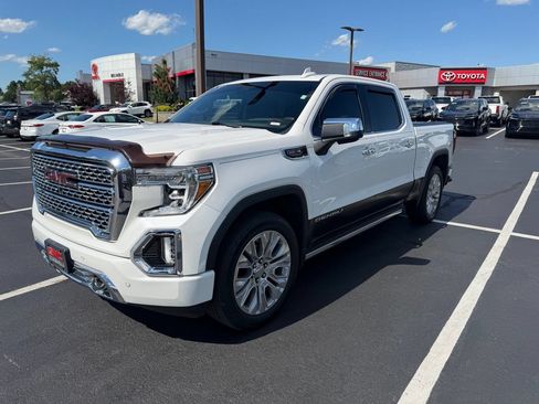 Used 2021 GMC Sierra 1500 Denali w/ Denali Ultimate Package AWD/4WD image 2