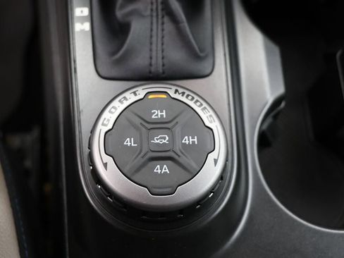 Used 2022 Ford Bronco Wildtrak image 29