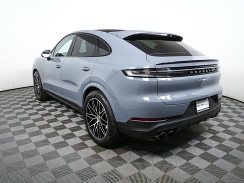 New 2026 Porsche Cayenne S image 3