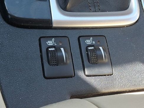 Used 2014 Toyota Highlander XLE AWD/4WD image 26