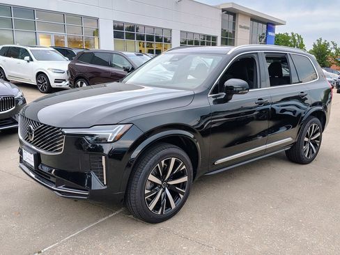 New 2026 Volvo XC90 B5 Core w/ Protection Package AWD/4WD image 5