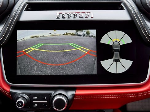 Used 2020 Ferrari GTC4Lusso T image 73