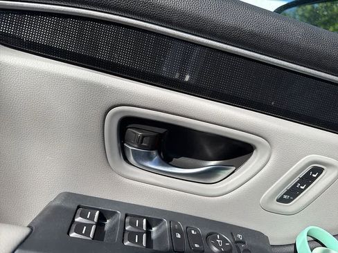 Used 2023 Honda Pilot Elite image 9