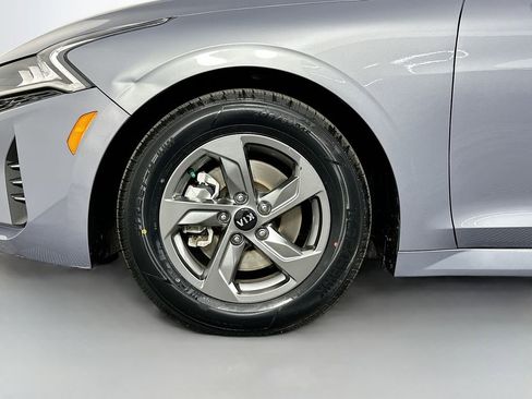 Used 2021 Kia K5 LXS image 29