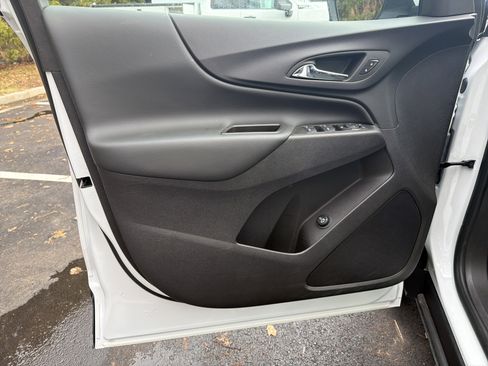 Used 2024 Chevrolet Equinox LT w/ LPO, Floor Liner Package image 14