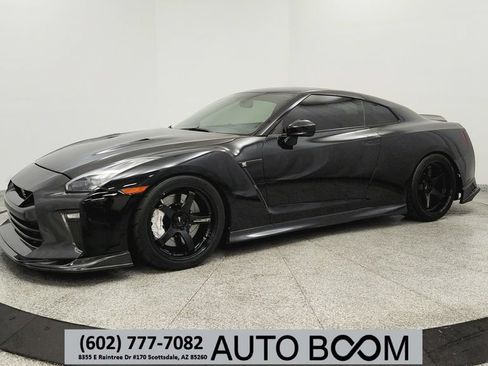Used 2018 Nissan GT-R Premium AWD/4WD image 1