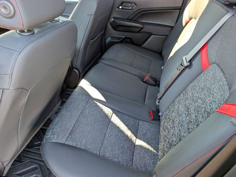 Used 2024 Chevrolet Colorado Z71 w/ Z71 Convenience Package 2 image 26