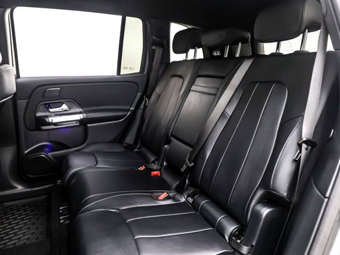 New 2026 Mercedes-Benz GLB 250 image 8