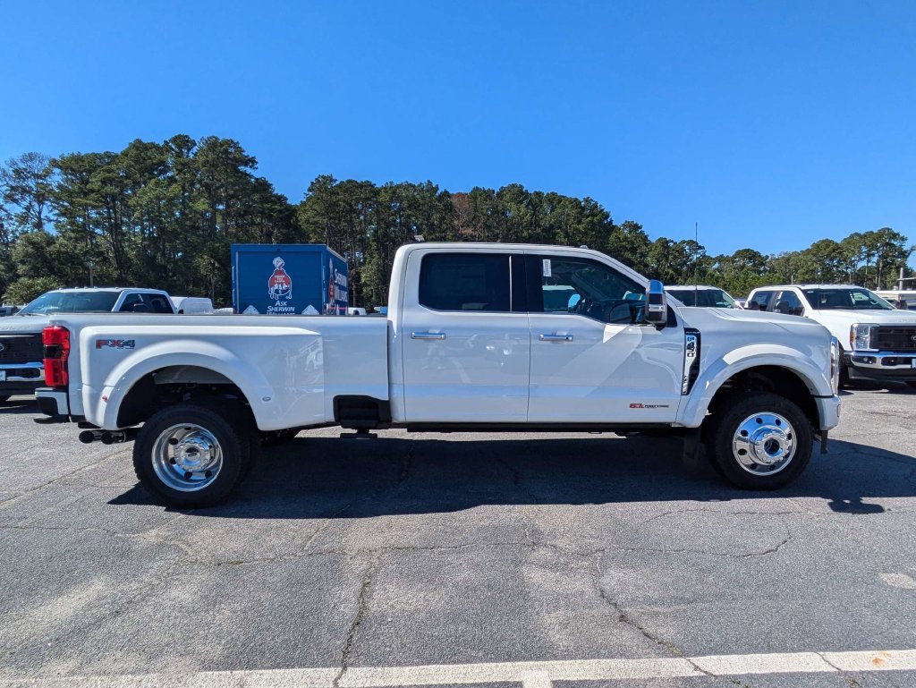 New 2027 Ford F450 Platinum w/ Platinum Plus Package AWD/4WD image 3