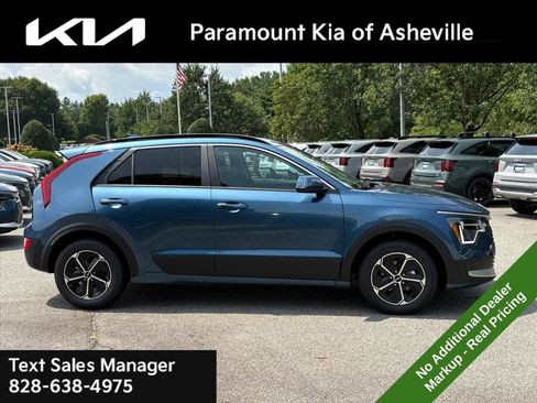 New 2026 Kia Niro EX FWD image 7