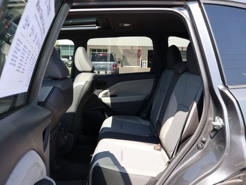 New 2026 Subaru Forester Premium AWD/4WD image 18