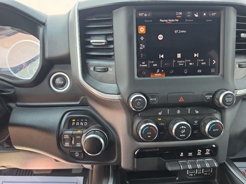 Used 2022 RAM 1500 Big Horn AWD/4WD image 14