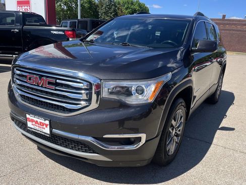 Used 2018 GMC Acadia SLT image 3