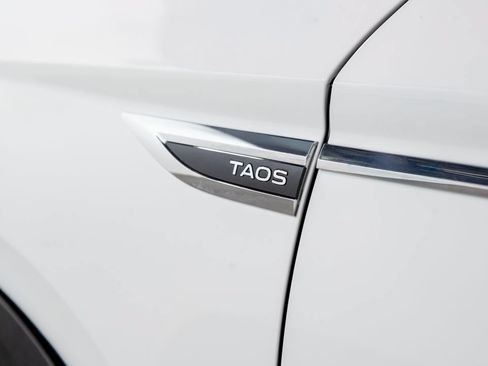 Used 2024 Volkswagen Taos S FWD image 5