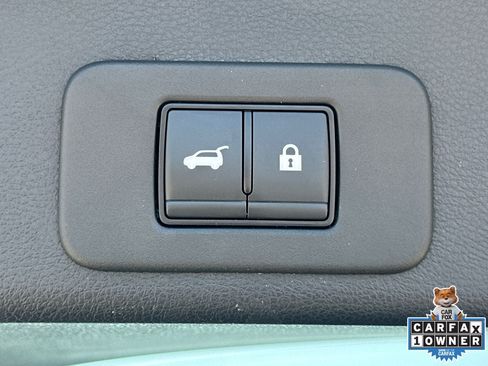 Used 2025 Nissan Murano SV FWD image 19