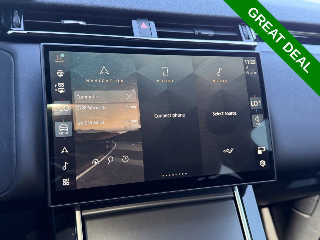 Used 2025 Land Rover Range Rover Velar Dynamic SE AWD/4WD image 22