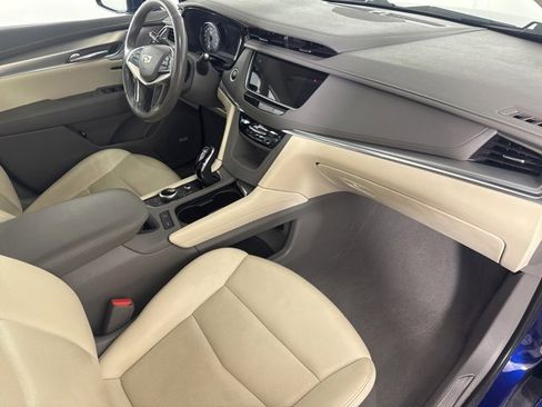 Used 2023 Cadillac XT5 Premium Luxury w/ Technology Package image 13