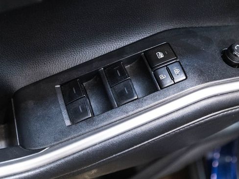 Used 2022 Toyota Highlander XLE AWD/4WD image 20