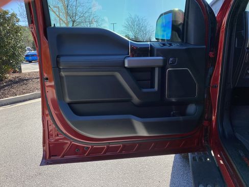 Used 2019 Ford F150 Raptor w/ Equipment Group 802A Luxury image 17