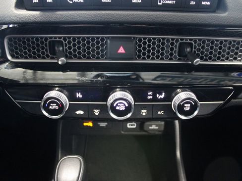 Used 2024 Honda Civic Sport image 29