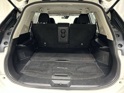 Used 2020 Nissan Rogue SV AWD/4WD image 21