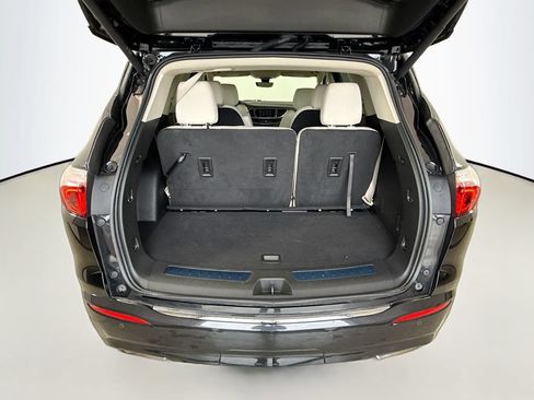 Used 2023 Buick Enclave Essence w/ Sport Touring Edition FWD image 26