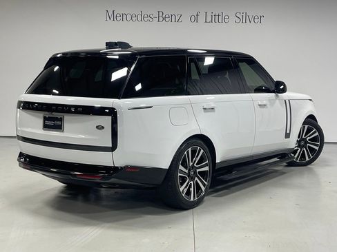 Used 2023 Land Rover Range Rover Long Wheelbase SE AWD/4WD image 6