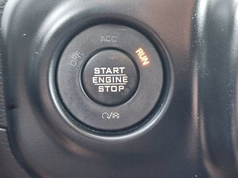 Used 2023 Jeep Wrangler Unlimited Sahara w/ Cold Weather Group AWD/4WD image 22