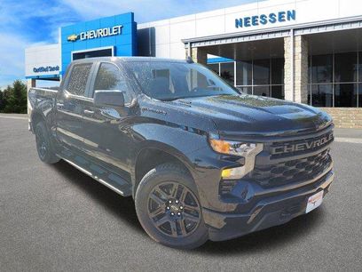 New 2026 Chevrolet Silverado 1500 Custom w/ LPO, Dark Essentials Package