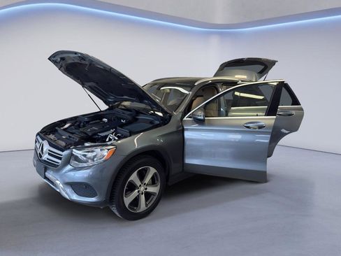 Used 2016 Mercedes-Benz GLC 300 4MATIC w/ Multimedia Package image 10