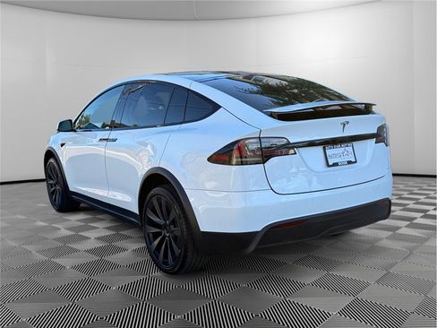 Used 2022 Tesla Model X AWD/4WD image 3