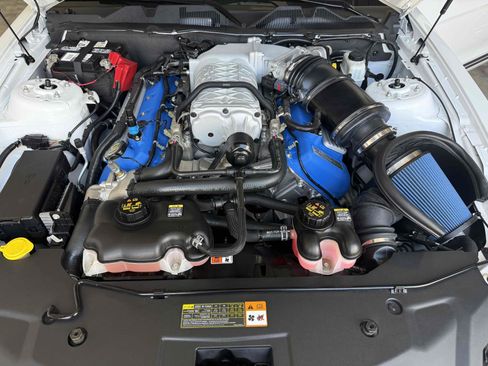 Used 2014 Ford Mustang Shelby GT500 w/ Equipment Group 821A RWD image 44