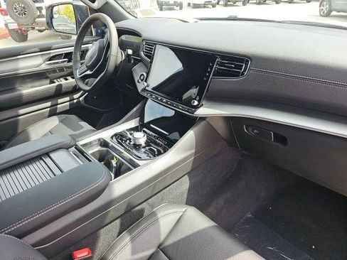 New 2026 Jeep Grand Wagoneer 4WD image 13