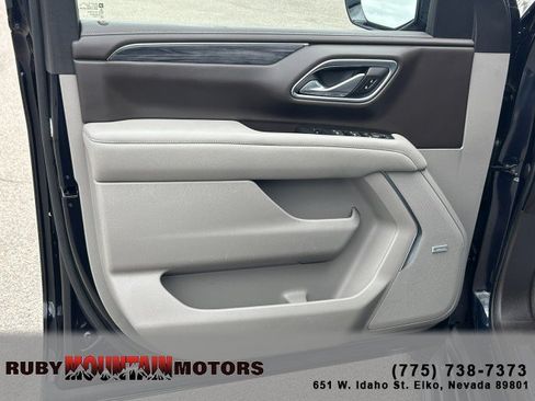 Used 2021 GMC Yukon XL SLT w/ SLT Luxury Package AWD/4WD image 9