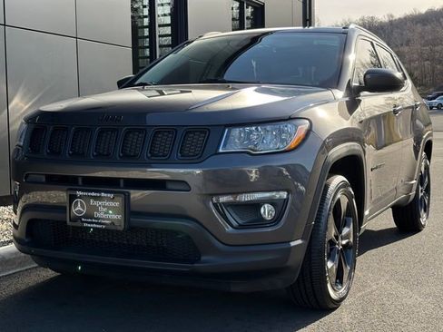 Used 2020 Jeep Compass Altitude image 2