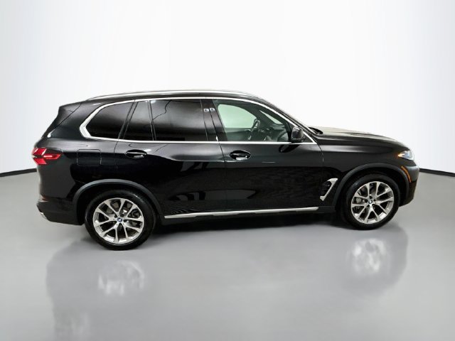 Used 2024 BMW X5 xDrive50e w/ Premium Package AWD/4WD image 8