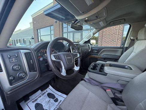 Used 2017 GMC Sierra 1500 SLE w/ SLE Value Package AWD/4WD image 13
