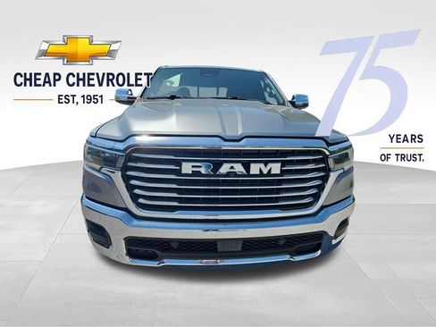 Used 2025 RAM 1500 Laramie AWD/4WD image 8