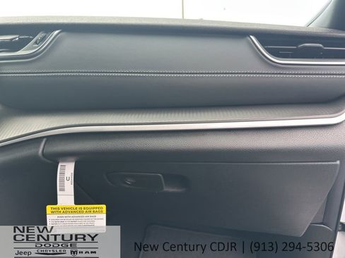 New 2026 Jeep Grand Cherokee Laredo X image 20