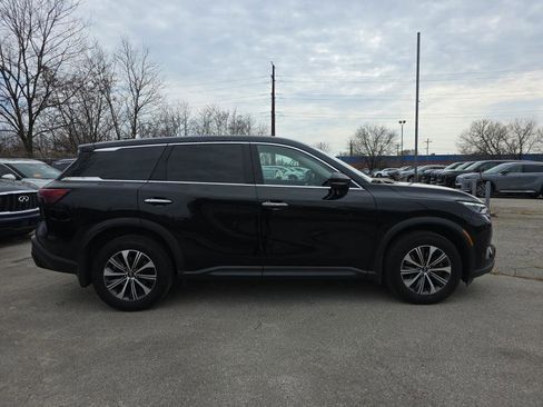 Used 2023 INFINITI QX60 Pure image 3