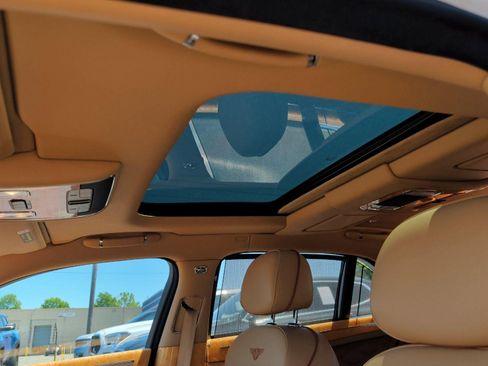 Used 2017 Bentley Mulsanne RWD image 36