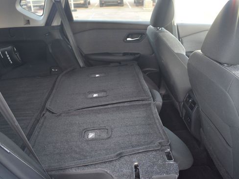 Used 2023 Nissan Rogue SV FWD image 57