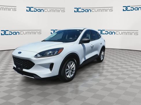 Used 2022 Ford Escape SE FWD image 4