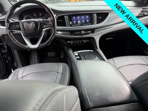 Used 2024 Buick Enclave Essence FWD image 5