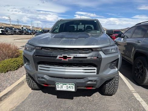 Used 2025 Chevrolet Colorado ZR2 w/ Technology Package image 2