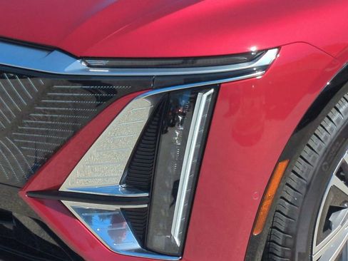 Certified 2024 Cadillac Lyriq Luxury image 22